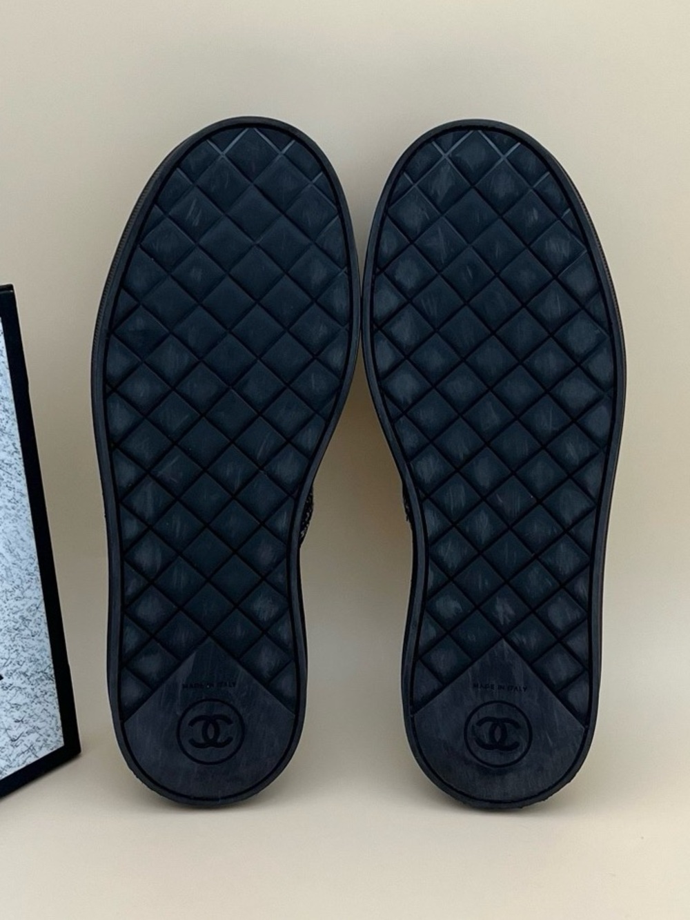 🚩steal CHANEL Navy Tweed Pearl-Trim Slide Mules - Picture 5 of 6